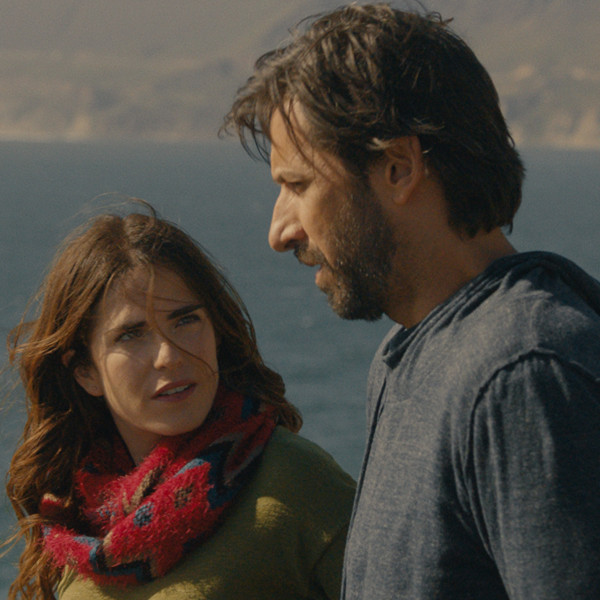 Films Et Séries Tv Avec Karla Souza Karla Souza's Dishes on Her New Film Everybody Loves Somebody - E! Online