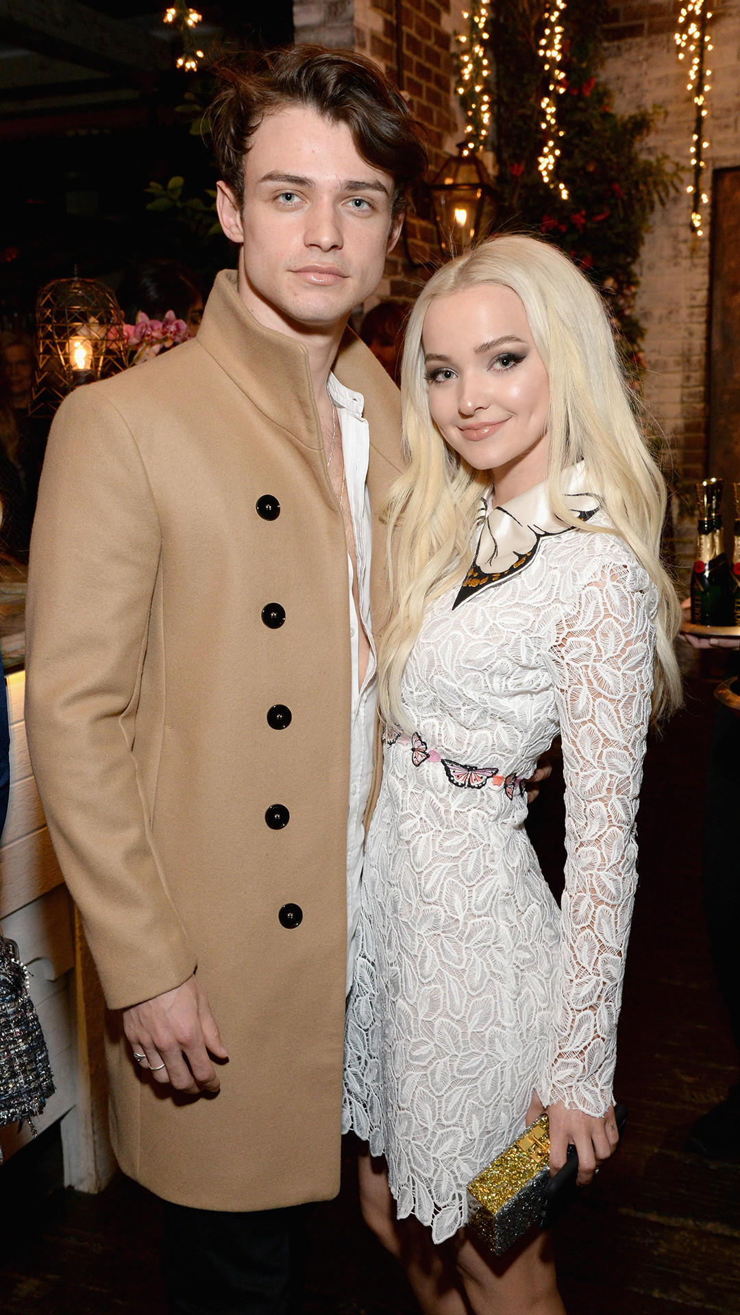 Dove Cameron Pornhub - Dove Cameron Teases Her and Thomas Doherty's NYC Valentine's Day Plans - E!  Online - AP