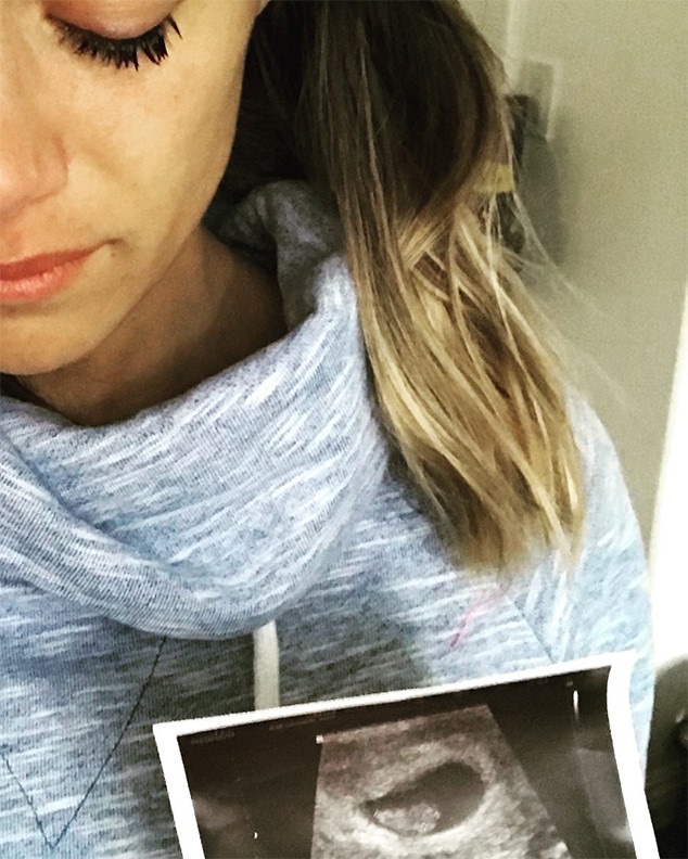 Jana Kramer, Miscarriage