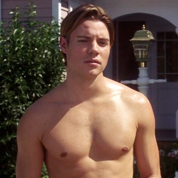 TBT! See a Shirtless Josh Henderson on Desperate Housewives photo