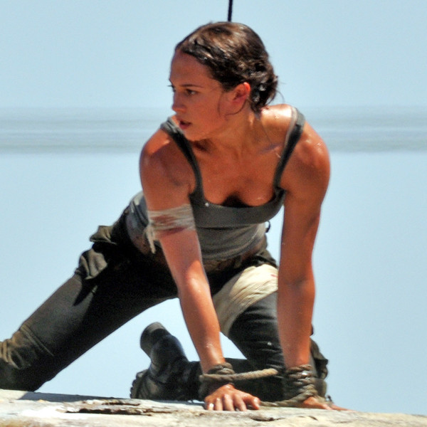 First Look See Alicia Vikander As Lara Croft In Tomb Raider E