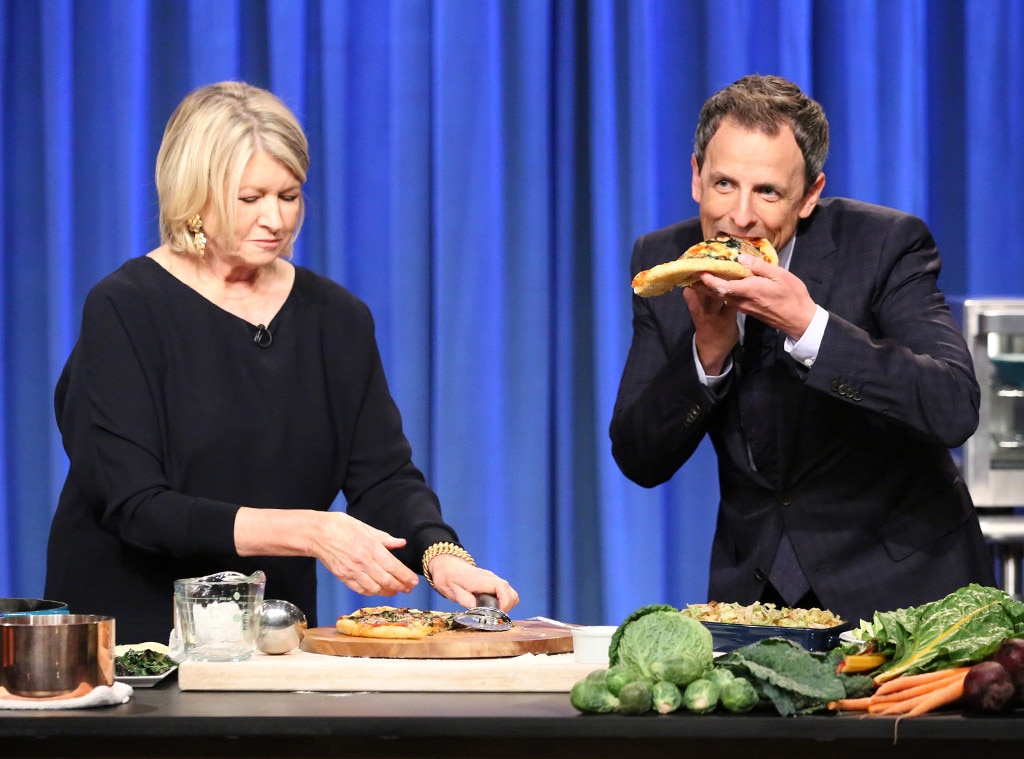 Martha Stewart & Seth Meyers from Celebrities Eating Pizza | E! News