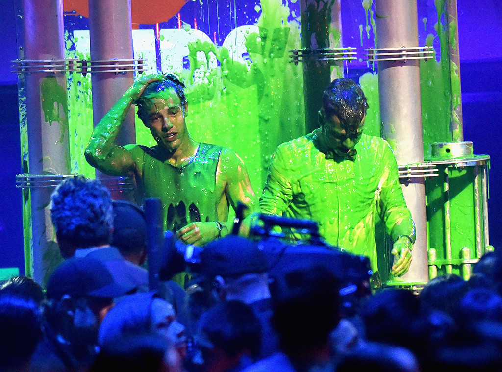 Cameron Dallas, Taylor Caniff, 2016 Kids Choice Awards, Slime