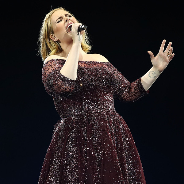 Adele Continues Tradition Of Having Couples Get Engaged Onstage E Online