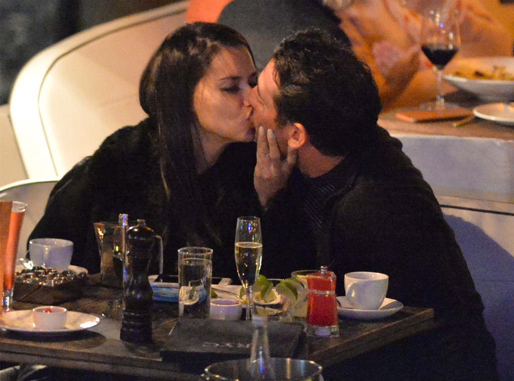Adriana Lima Kisses Matt Harvey Inside Her New Romance E! Online AU