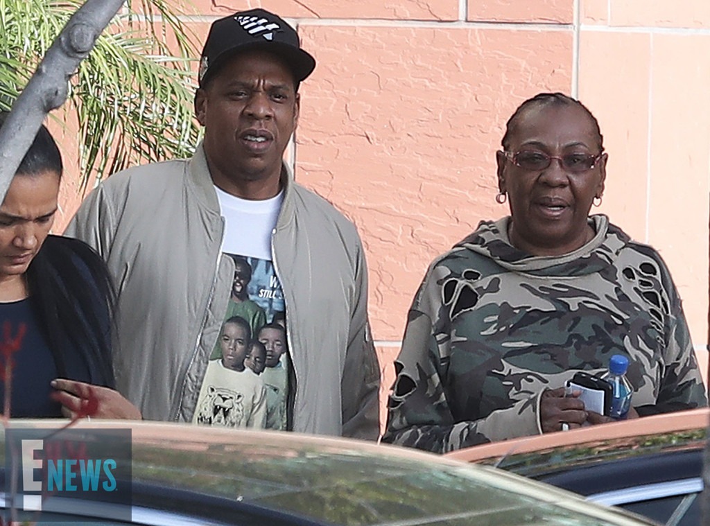 Beyoncé, Blue Ivy and Jay Z Roll in Style to Family Lunch With His Mom ...