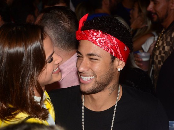 Bruna Marquezine, Neymar