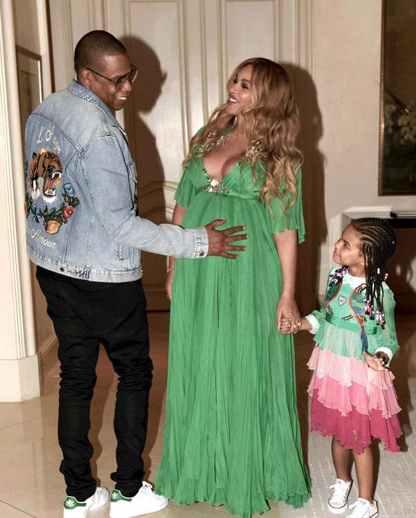Fierce Family from Beyonce's Pregnancy Fashion With Twins | E! News