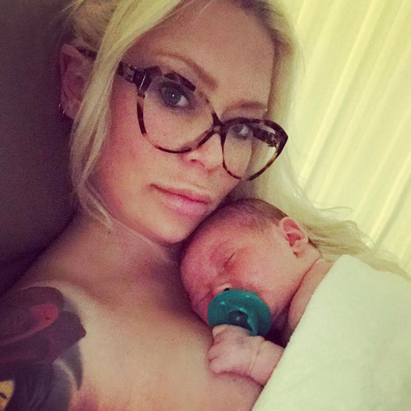 Inside Jenna Jameson's First Days With Baby Batel Lu Bitton E! Online(02)