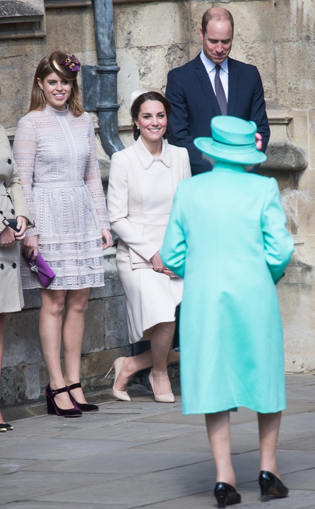  Queen Elizabeth, Kate Middleton, Prince William, Princess Beatrice
