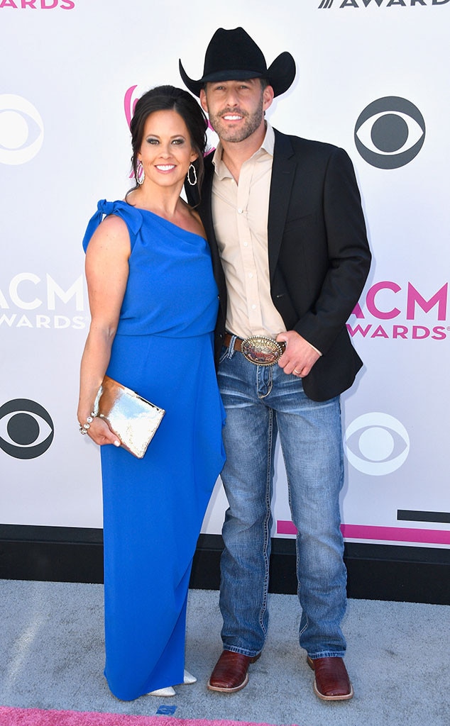 Kimberly & Aaron Watson from ACM Awards 2017: Red Carpet Arrivals | E! News