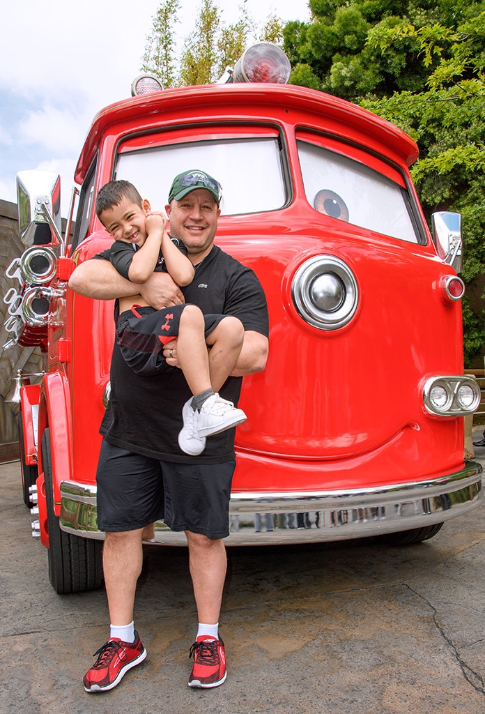 Kevin James And Kannon Valentine From Stars At Disneyland And Disney World 