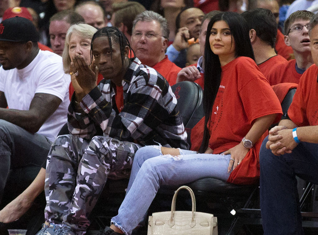 Kylie Jenner and Travis Scott Spotted Courtside at Basketball Game - Kylie  Jenner and Travis Scott Go on Date at Houston Rockets Game