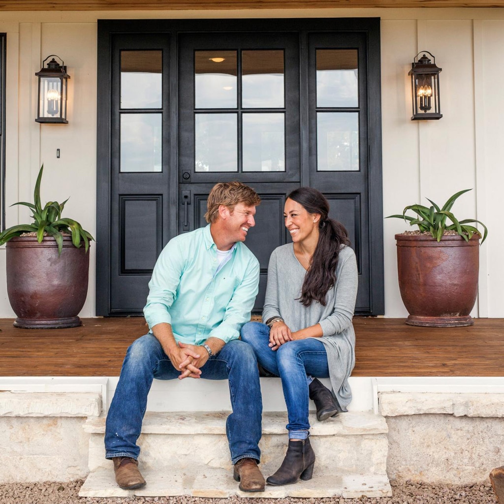 Joanna Gaines, Chip Gaines, Fixer Upper, HGTV