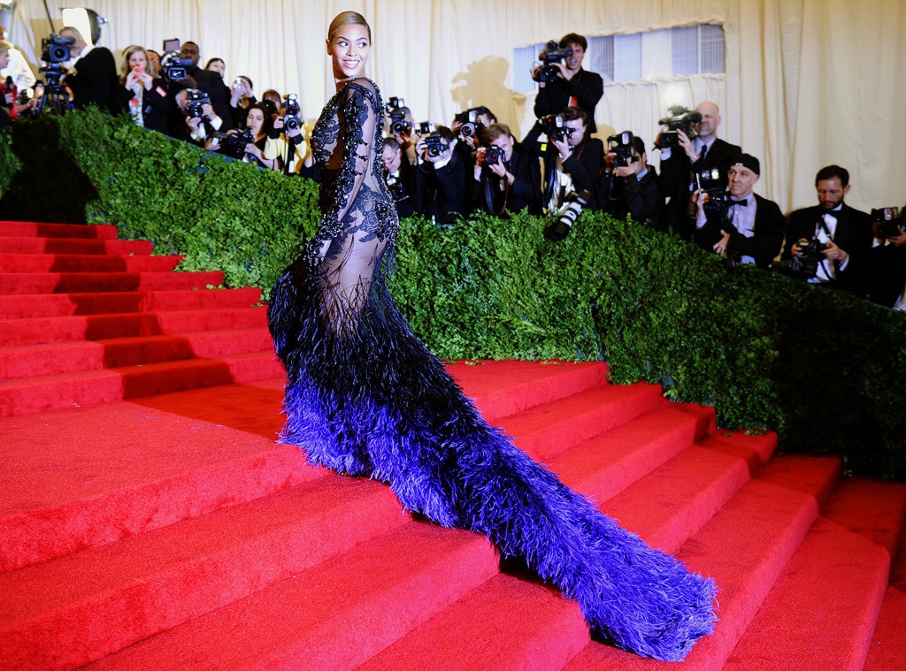 The Crazy Story Behind Beyoncé's 2012 Met Gala Dress - E! Online