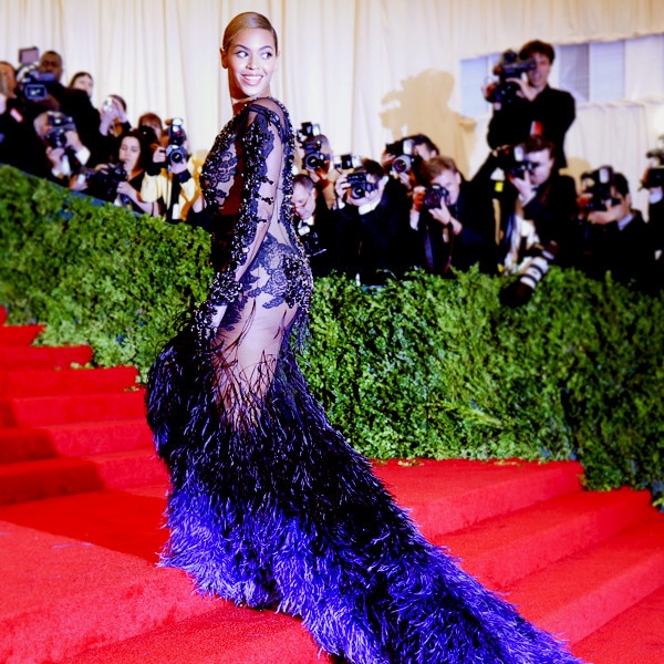 The Crazy Story Behind Beyonc s 2012 Met Gala Dress