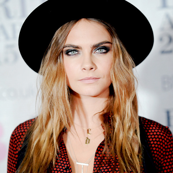 There's a Science to Layering Necklaces Like Cara D. - E ...