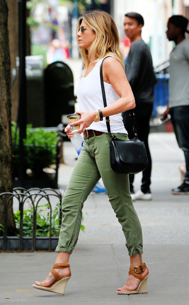 7 Fashion Trends We Have to Thank Jennifer Aniston For