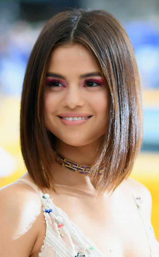 Short Hairstyles Inspired By Selena Gomez