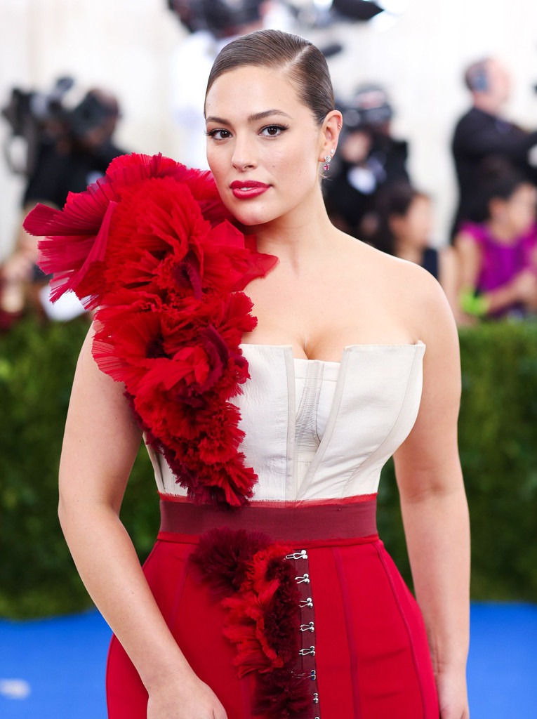 ESC: Met Gala 2017, Ashley Graham