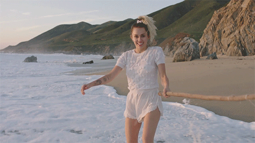Miley Cyrus, Malibu, Music Video