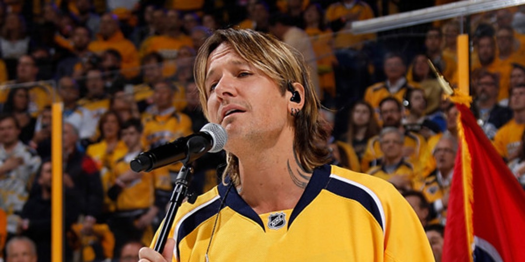 Keith Urban Performs the National Anthem for the First Time Ever