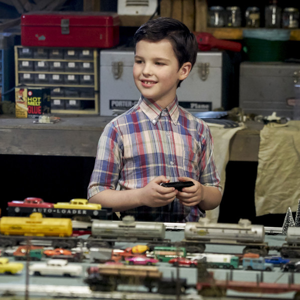 Why Young Sheldon Is Very Moving for The Big Bang Theory's Jim Parsons ...