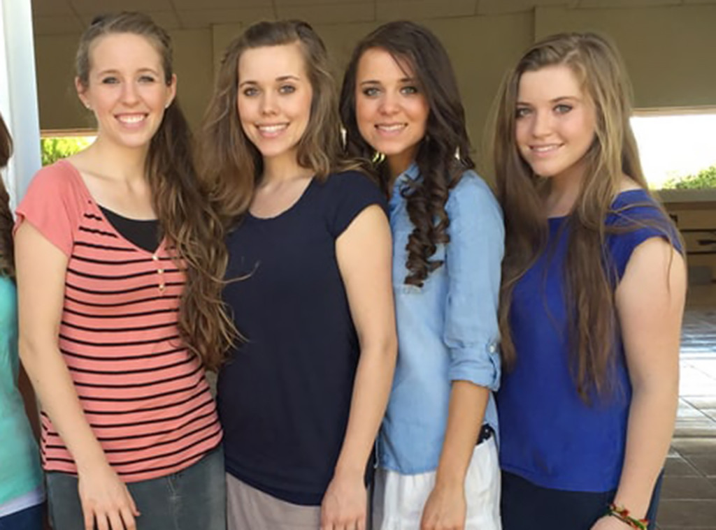 6. Jill Duggar's Blonde Hair Sparks Controversy Among Fans - wide 8