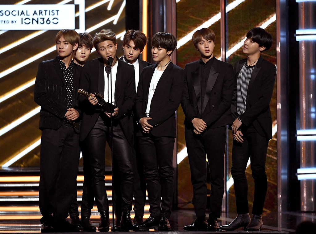 BTS, 2017 Billboard Music Awards 