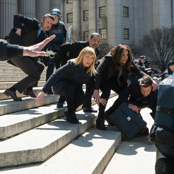 Prepare for SVU's "Absolutely Frightening" Finale