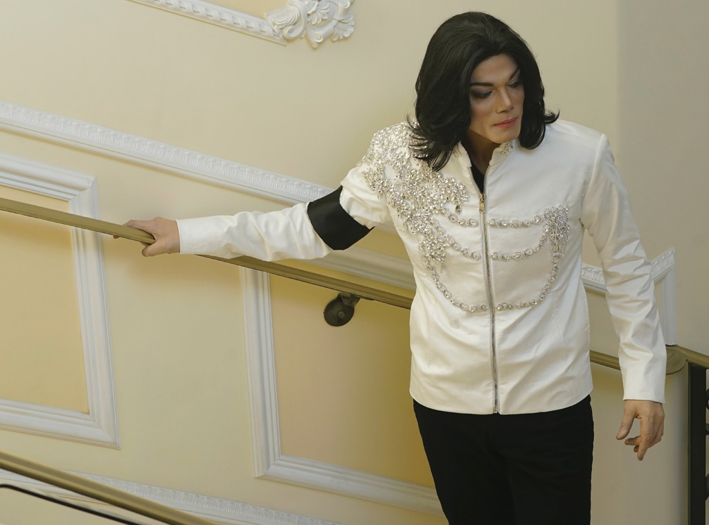 Michael Jackson, Searching For Neverland, Navi
