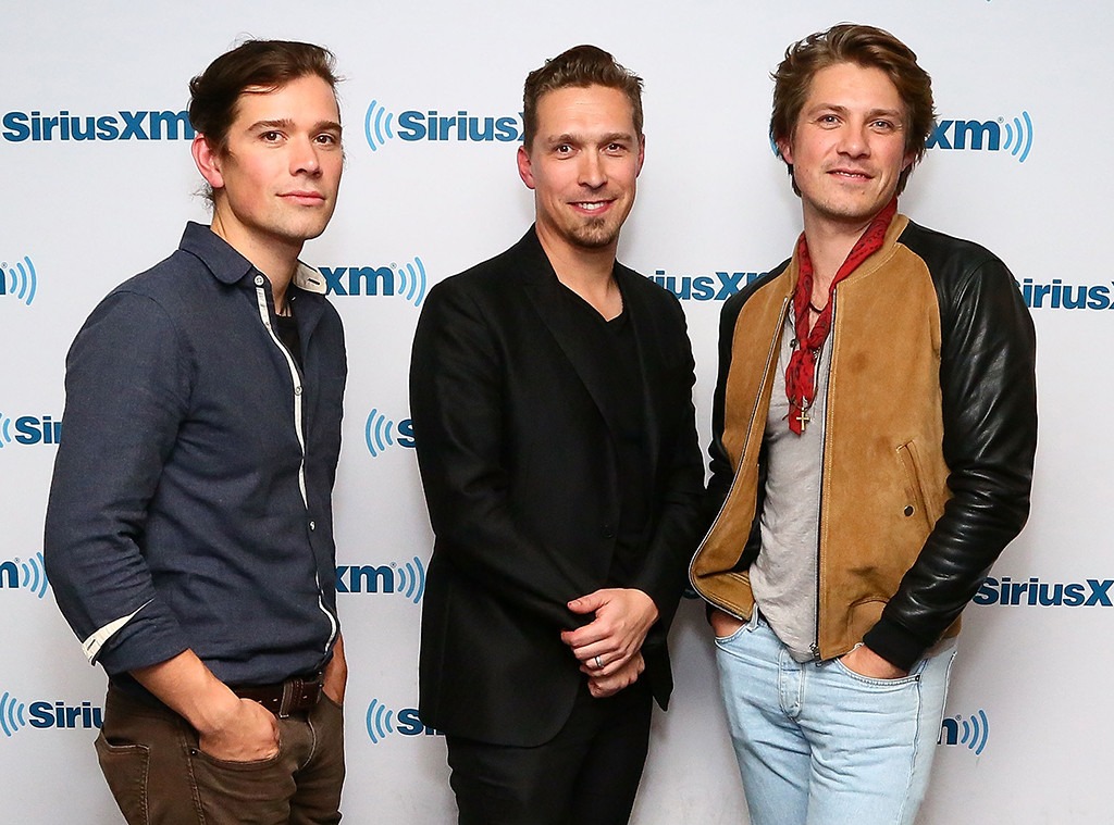 hanson-reflects-on-their-hit-mmmbop-25-years-later-it-s-wild