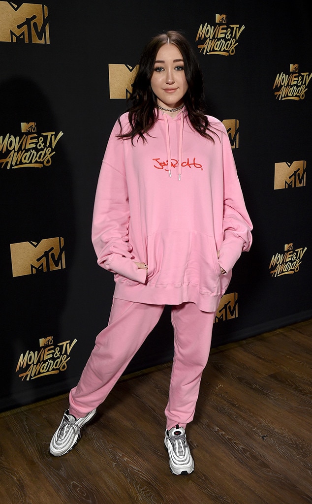 Noah Cyrus From The Big Picture Todays Hot Photos E News 