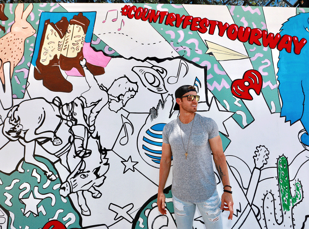 Luke Pell Reveals If He S Headed To Bachelor In Paradise E Online