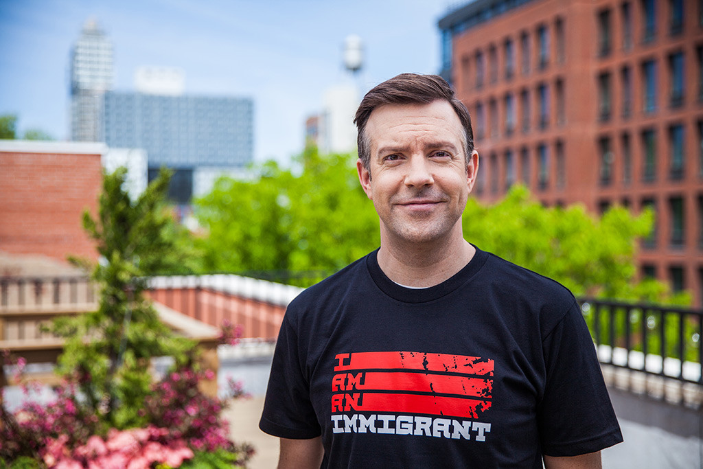 How Jason Sudeikis Is Supporting Immigrant Heritage Month E Online