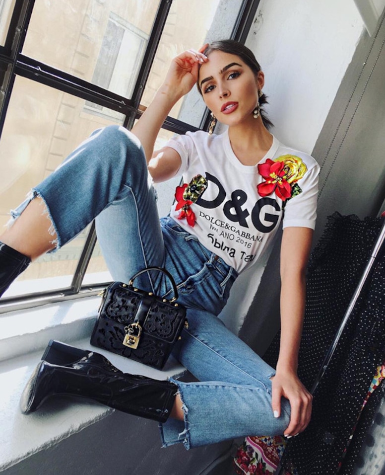 ESC: Instagram Poses