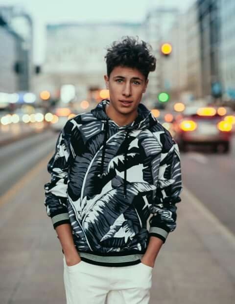 JuanPa Zurita