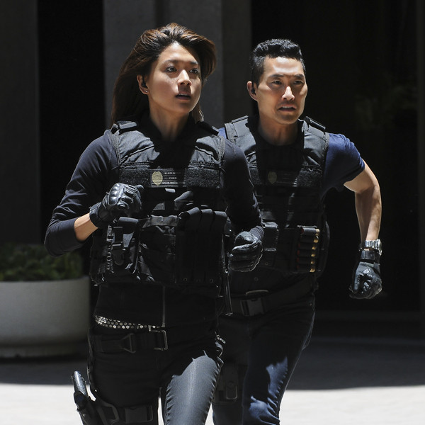 Hawaii Five-0 Boss Speaks Out on Controversial Exits - E! Online