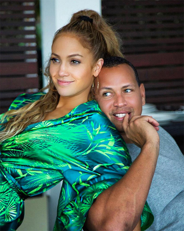 Jennifer Lopez and Alex Rodriguez Enjoy Downtime With ...