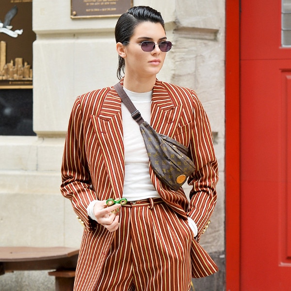 Kendall jenner hotsell prada belt bag