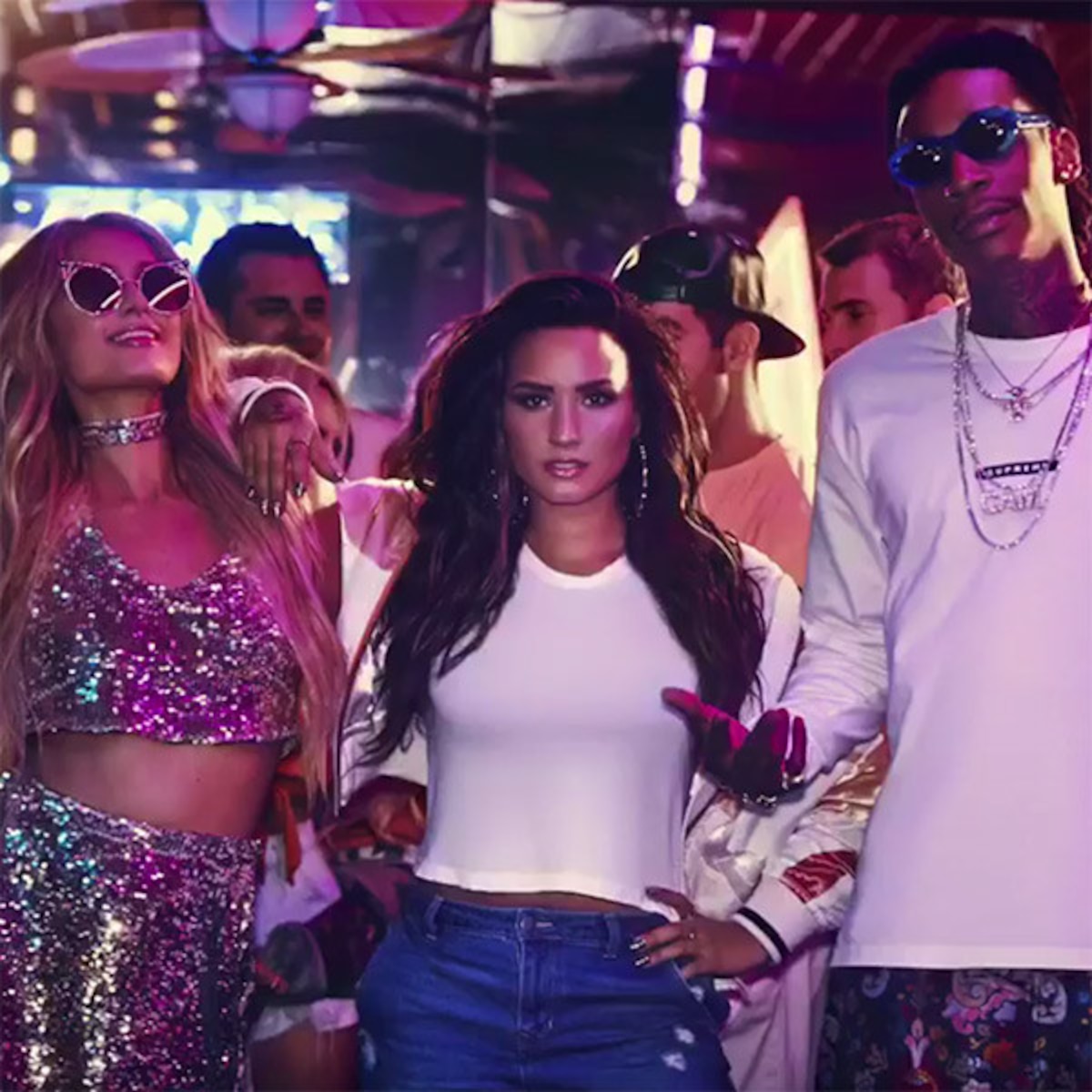 Demi Lovato Throws Wild House Party In Sorry Not Sorry Video E Online Demi Lovato Throws Wild House Party In Sorry Not Sorry Video E Online