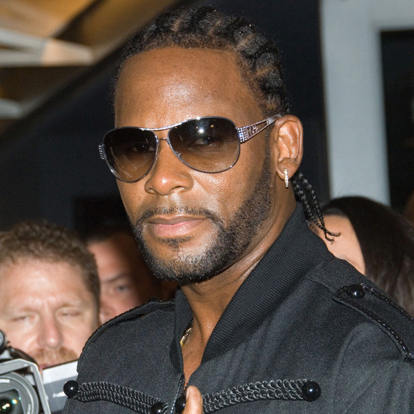 Worried Parents Claim R. Kelly Is Holding Their Young ...