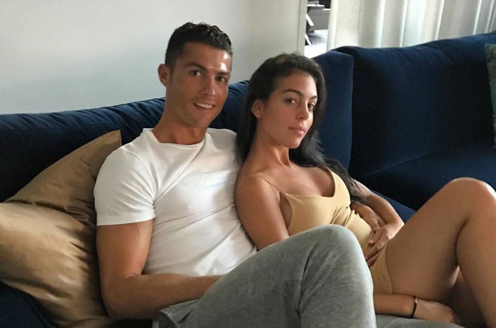 Cristiano Ronaldo Confirma Que Su Novia Georgina Rodríguez Está Embarazada E News