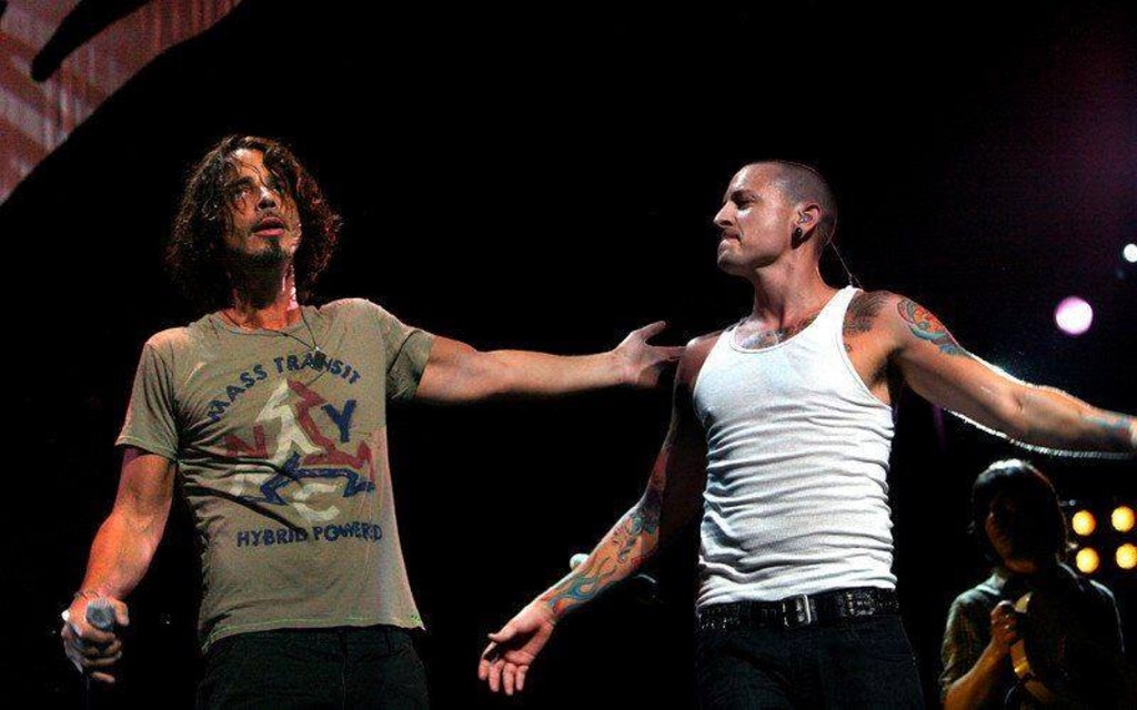 Inside Chester Bennington S Friendship With Chris Cornell E Online Uk