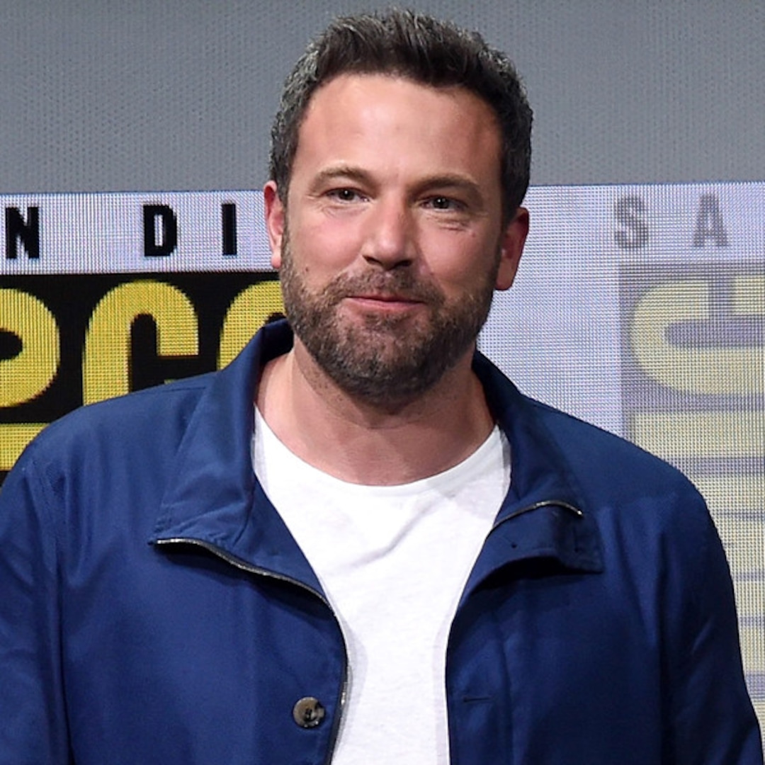 ben affleck confirms he will still star batman e ben affleck confirms he will still star batman e