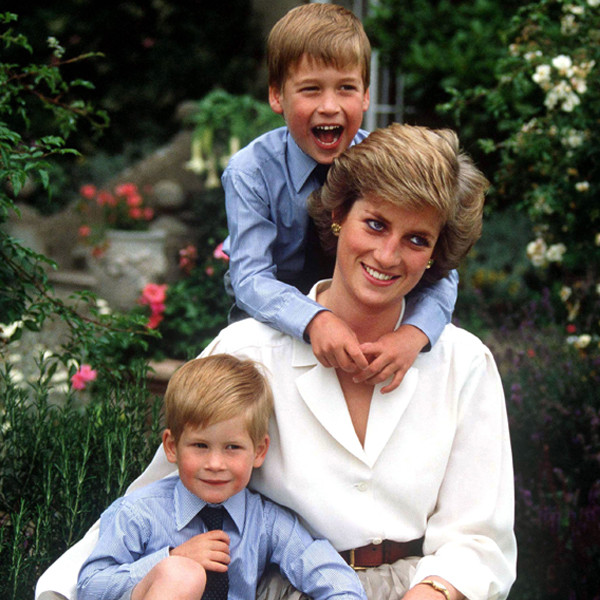 Princess Diana's Personal Photos: A Rare Glimpse Into Her Private Life ...