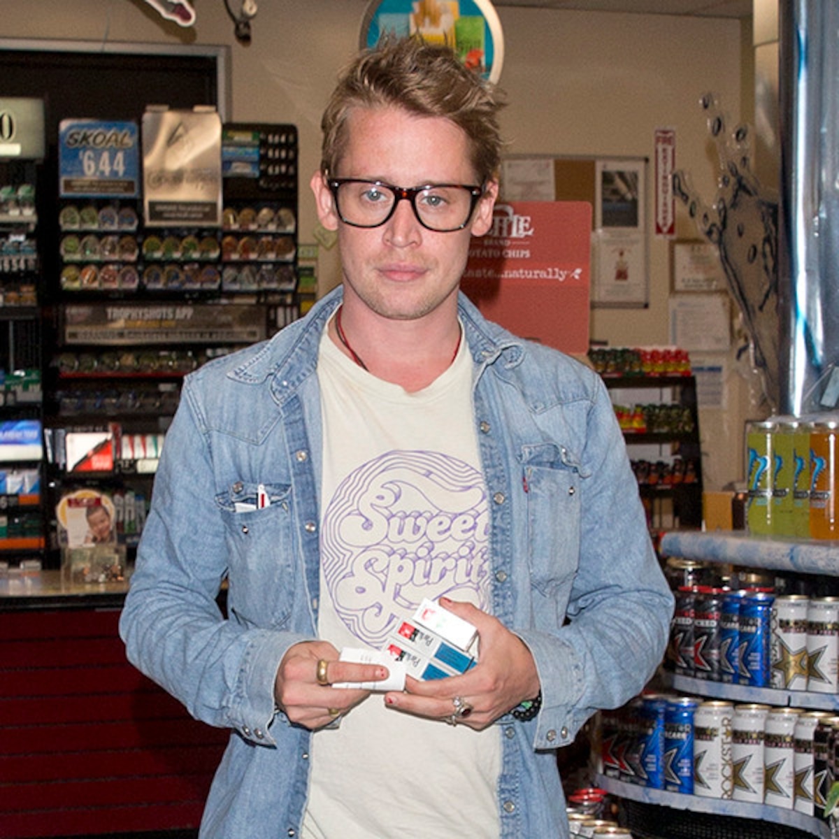 7 Things We Learned From Macaulay Culkin S Reddit Ama E Online