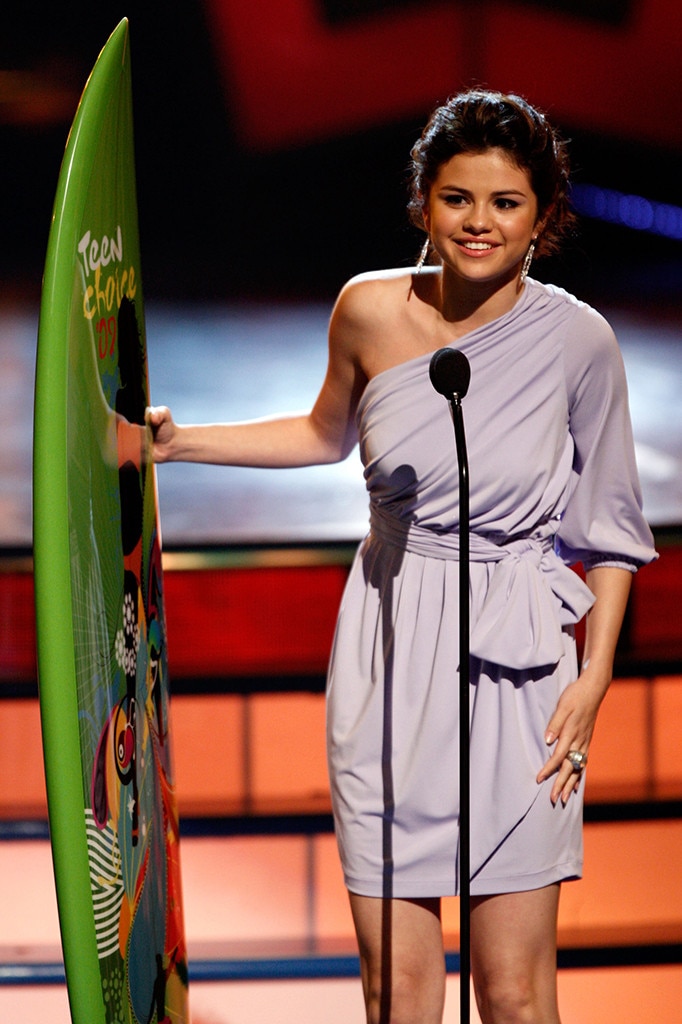 Selena Gomez From Stars Win Their First Teen Choice Awards E News 9178