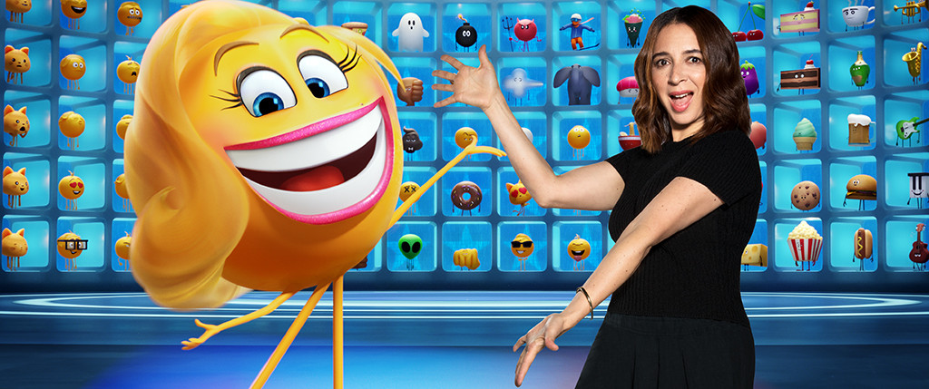 Smiler (Maya Rudolph) from Meet the Characters From The Emoji Movie | E ...