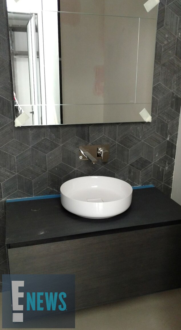 Go Inside Beyoncé and Jay-Z's $135 Million Bel Air Mansion | E! News